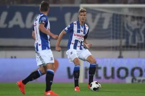 在这场比赛 在这场比赛